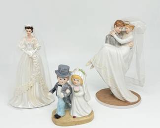 40 ScarletOHaraVintageBrideGroomOvertheThresholdCakeToppers