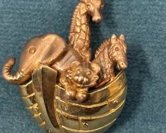 Ardian 14K Gold Noahs Arc Pendant