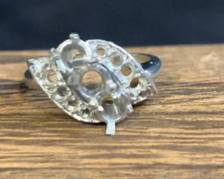 Peacock 900 Platinum Cocktail Ring Setting