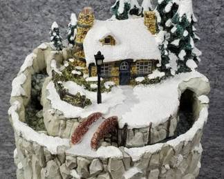 Thomas Kincade Lightup Stonehearth Hutch Fountain