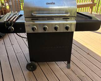 Gas grill