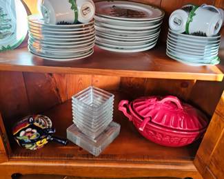 Spode Christmas plates and mugs, Red soup tureen, small glass square appetizer bowls and plates