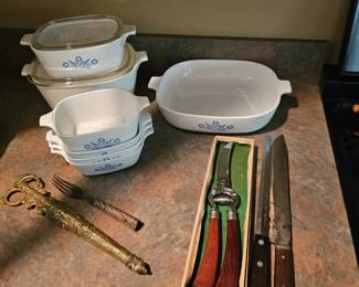 Corningware Blue Cornflower Pans, Casserole Dishes