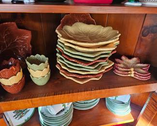 Stunning leaf shaped plates and bowls