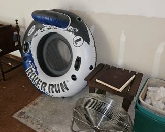 large floor fan, tow able tube, outdoor side table