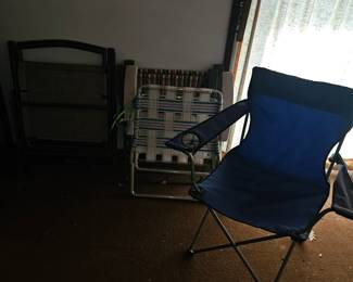 Stadium chairs, old time folding chairs with wide slats