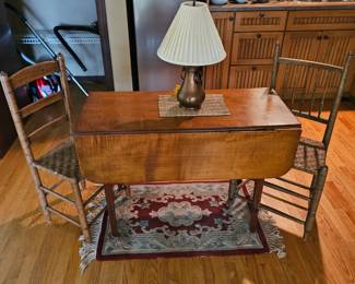 Vintage Drop-Leaf Table and Chairs, Table Lamp