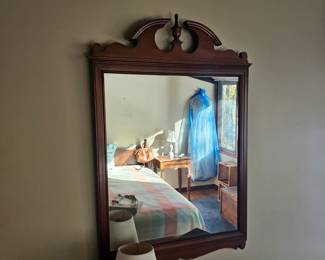 Decorative wall mirror