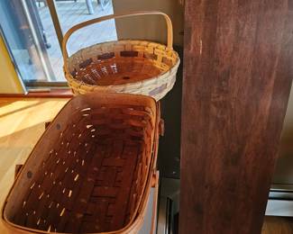 Wooden baskets, large wooden basket