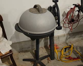 Electric Grill/Barbecue, Leaf Blower, Extension Cord, Jumper Cables