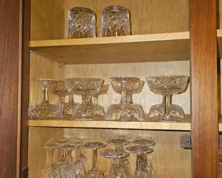 Dessert glasses, stemmed wine glasses, on the rocks glasses, goblets