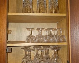 Dessert glasses, highball glasses, stemmed wine/gobblet