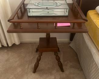 Maple Early American end table