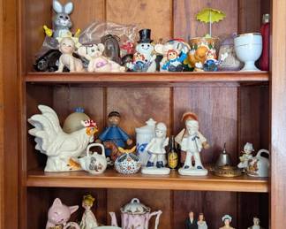 Curios & figurines