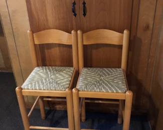 Matching set of stools...extremely comfy