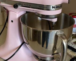 Pink Kitchenaide mixer