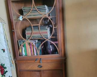 Great corner cabinet