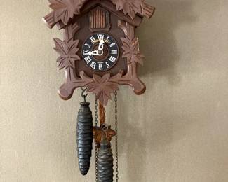 Vintage Black Forest 8" Cuckoo Clock