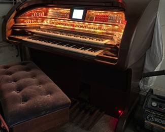 Lowrey Royale Organ & Bench