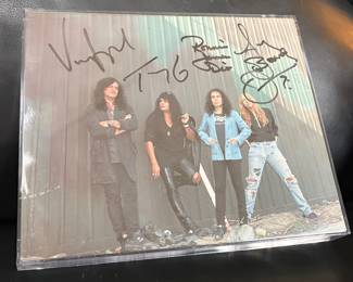 DIO Rock Group - 4 Signatures (8x10 framed)