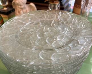Clear Glass Embossed Dinner Plates Grapes KIG Indonesia 10.25"