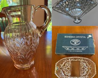 vintage clear pressed glass fan-shaped dish with a daisy and button pattern -either Fenton, L.G. Wright, or LE Smith