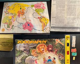 Vintage 1972 Amway Zoography Board Game