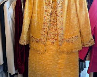 Oscar De La Renta 3 Piece Suit