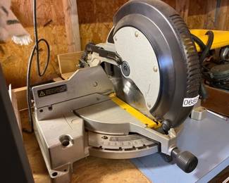 DEWALT MITER SAW
