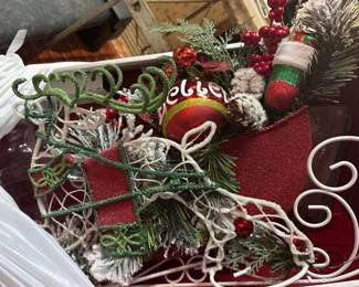 CHRISTMAS CENTERPIECE