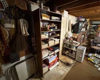 WOODEN SHELF CONTENTS