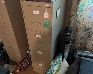 FILE CABINET