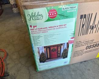 PRELIT GARLAND, WREATH  TREE SET