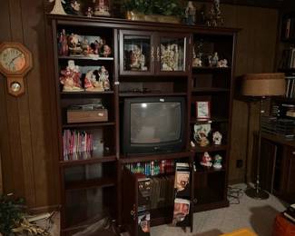 ENTERTAINMENT CENTER
