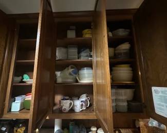 TUPPERWARE BOWLS, FOOD STORAGE BOWLS , PLATTERS , ETC