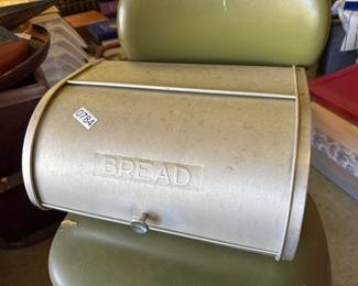 ROLLING CHAIR AND BREAD BOX