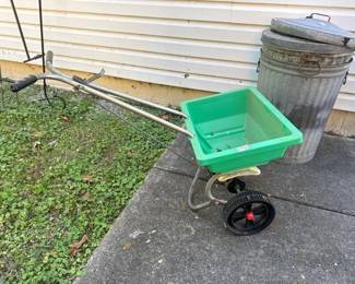 LAWN SEEDER