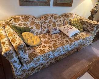 VINTAGE SOFA