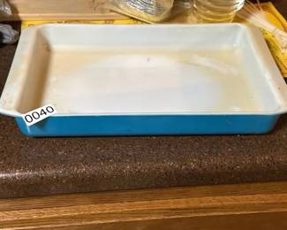 PYREX DISH