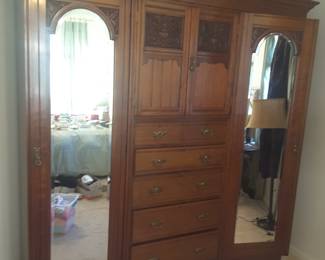 Fabulous, awesome Victorian Walnut triple wardrobe. This piece is in excellent condition and has so much storage space!
