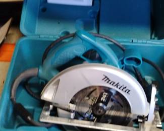 Electric skill saw like new