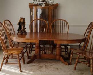 Oak Windsor style dining suite