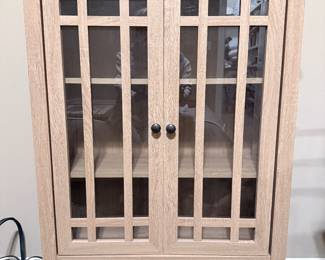 Craftsman white Wash chest