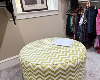 Chevron Sage Ottoman lg Round