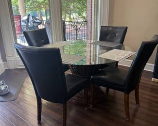 breakfast table and four chairs
Wheat Base w/glass Top