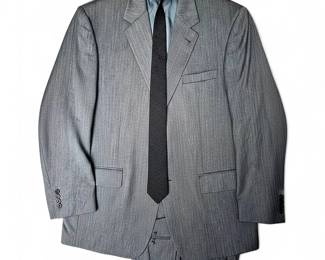 Jos. A. Bank Gordon Suit – Men’s 46R, Signature Collection