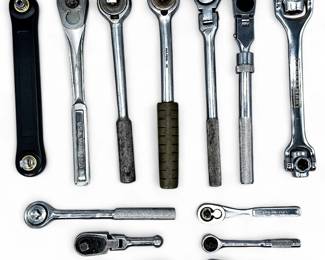 Lot Of 13 Steel Ratcheting Socket Wrenches ft. Snap-On, Craftsman, & Mac Tools