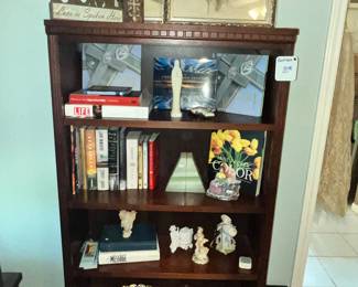 Full of interesting books!
