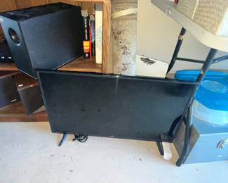 Small Vizio tv