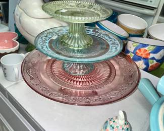 Colored glass pedestal servers